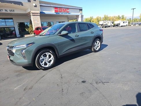 New 2026 Chevrolet Trax LS w/ LS Convenience Package image 41