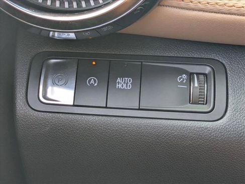 Used 2025 Chevrolet Equinox ACTIV w/ Safety and Technology Package FWD image 13