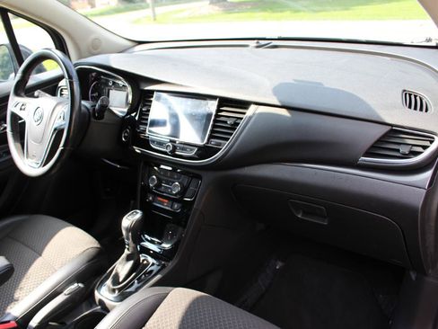 Used 2019 Buick Encore Preferred FWD image 39