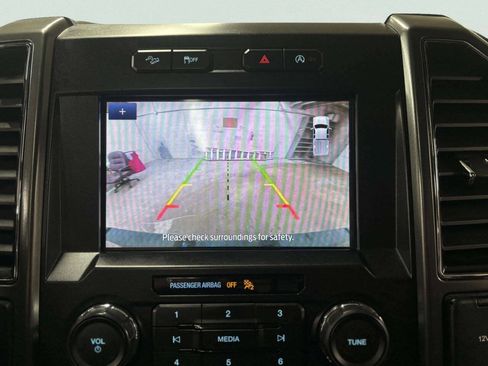 Used 2019 Ford F150 XLT w/ Equipment Group 302A Luxury AWD/4WD image 25