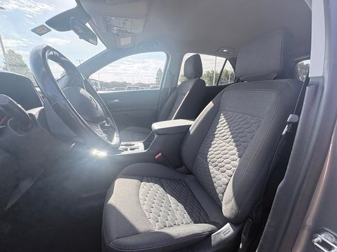 Used 2019 Chevrolet Equinox LT FWD image 6