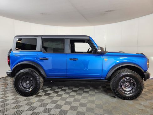 New 2025 Ford Bronco Badlands image 8