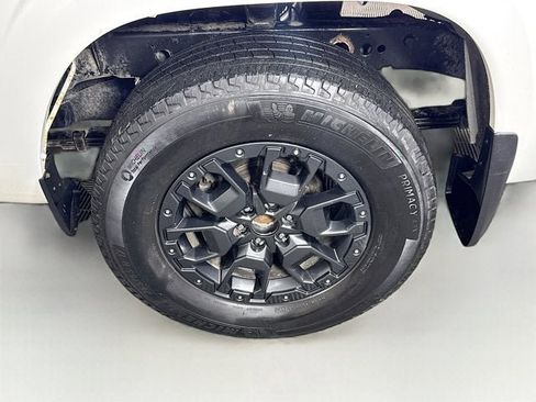 Used 2022 Nissan Frontier SV image 21