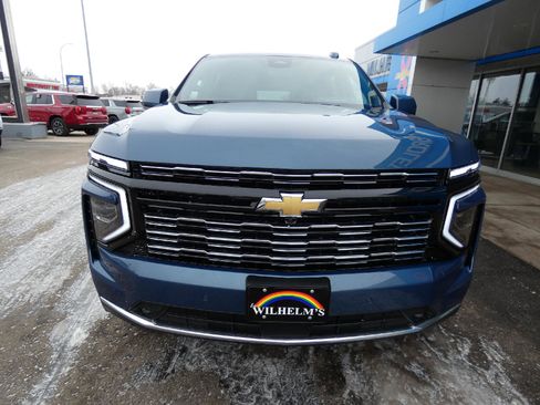 New 2026 Chevrolet Suburban High Country image 5
