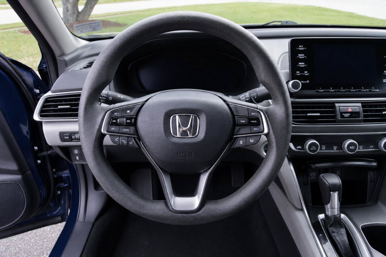 Used 2019 Honda Accord LX image 9