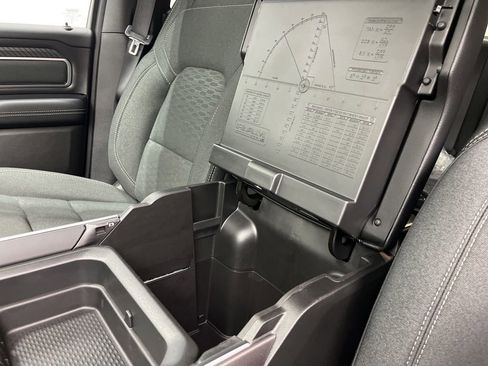 New 2026 RAM 1500 4x4 Crew Cab image 19