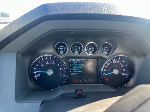 Used 2016 Ford F250 XLT w/ XLT Premium Package AWD/4WD image 13