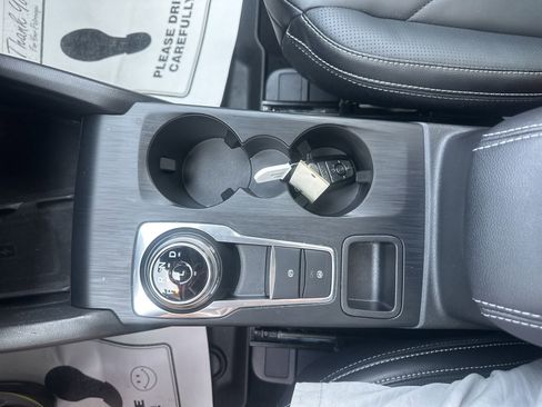 Used 2025 Ford Escape SE w/ PHEV Premium Package FWD image 34