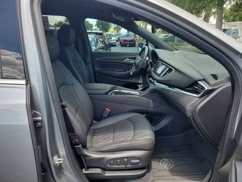 Used 2023 Buick Enclave Avenir w/ Avenir Technology Package AWD/4WD image 7