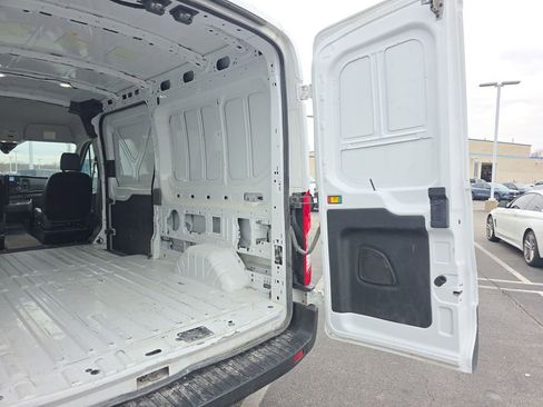 Certified 2023 Ford Transit 250 Medium Roof AWD image 12