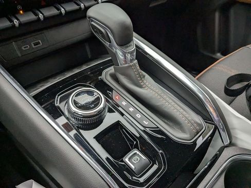 New 2026 GMC Canyon AT4 w/ LPO, Off Road Lift Package image 16