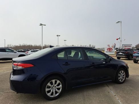 Used 2024 Toyota Corolla LE image 6
