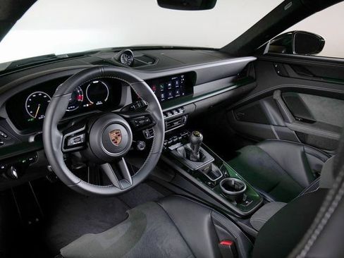 Certified 2025 Porsche 911 GT3 RWD image 20