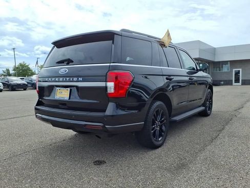 Certified 2024 Ford Expedition XLT AWD/4WD image 7