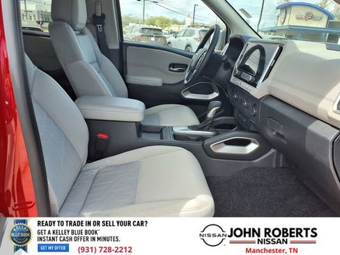 Used 2025 Nissan Frontier SV RWD image 19