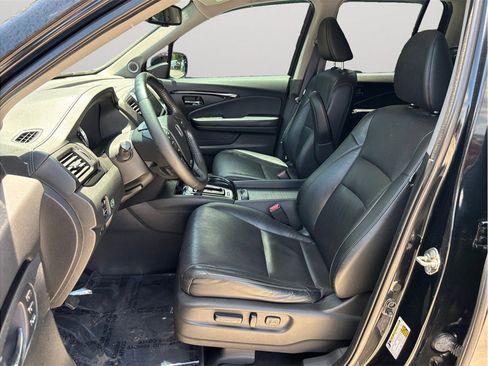Used 2017 Honda Ridgeline RTL-E image 2