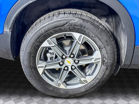 Used 2024 Chevrolet Blazer LT image 32