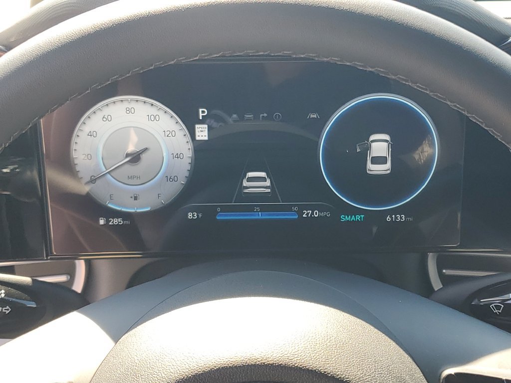 Used 2026 Hyundai Elantra Limited FWD image 16