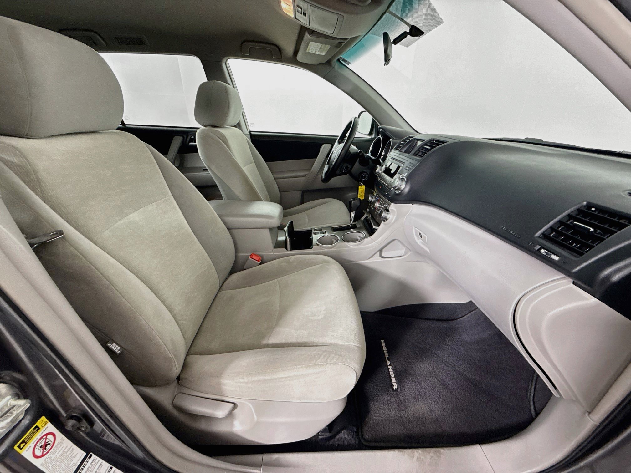 Used 2012 Toyota Highlander 4WD w/ Tech Pkg image 30