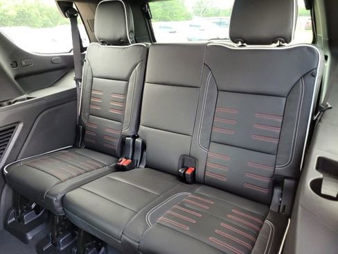 New 2026 GMC Yukon AT4 Ultimate AWD/4WD image 27