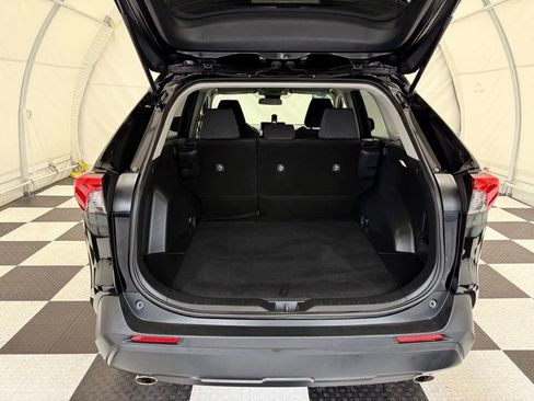 Used 2025 Toyota RAV4 XLE FWD image 4