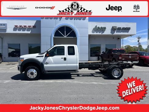 Used 2012 Ford F550 4x4 SuperCab Super Duty w/ Payload Upgrade Pkg image 1