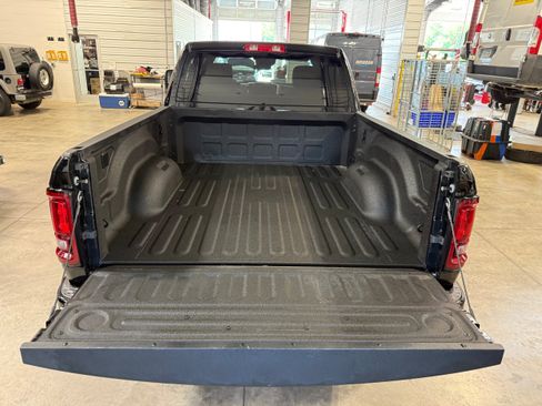 Certified 2025 RAM 2500 Big Horn AWD/4WD image 26