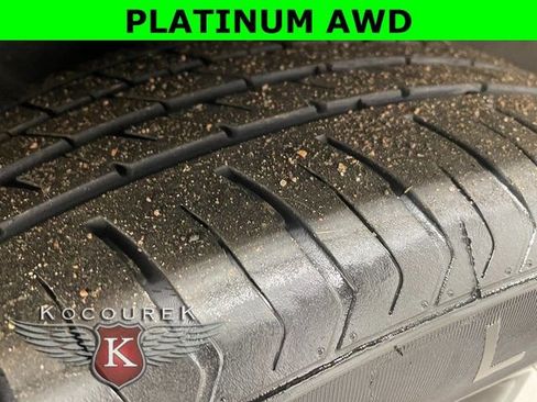 Used 2024 Ford Escape Platinum image 8