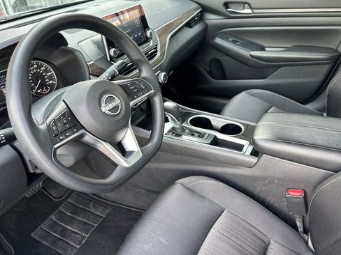 Certified 2024 Nissan Altima 2.5 SV image 10