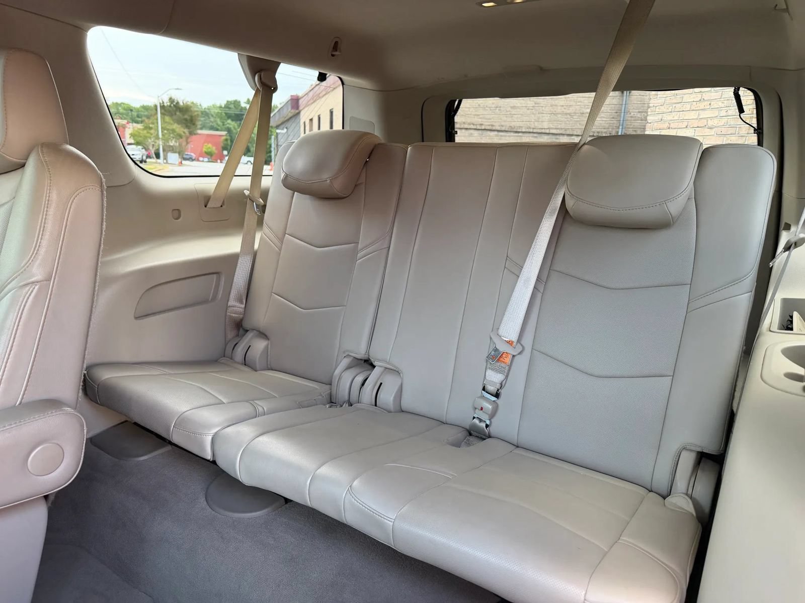 Used 2018 Cadillac Escalade ESV Luxury RWD image 20