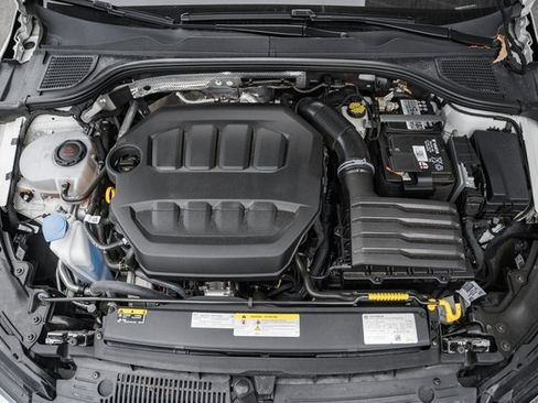 Used 2023 Volkswagen Golf 20th Anniversary Edition image 24