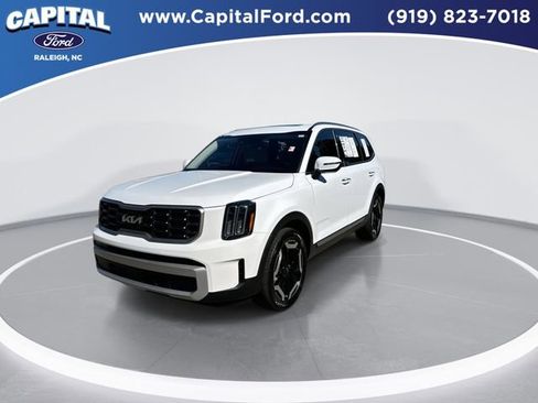 Used 2024 Kia Telluride S w/ S Sunroof Package FWD image 4