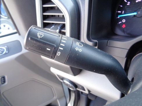 Used 2022 Ford F250 XL w/ Power Equipment Group image 53