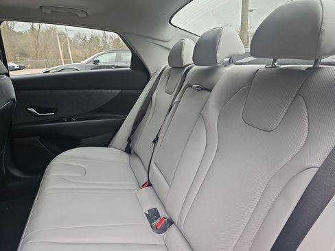 New 2026 Hyundai Elantra Limited FWD image 13