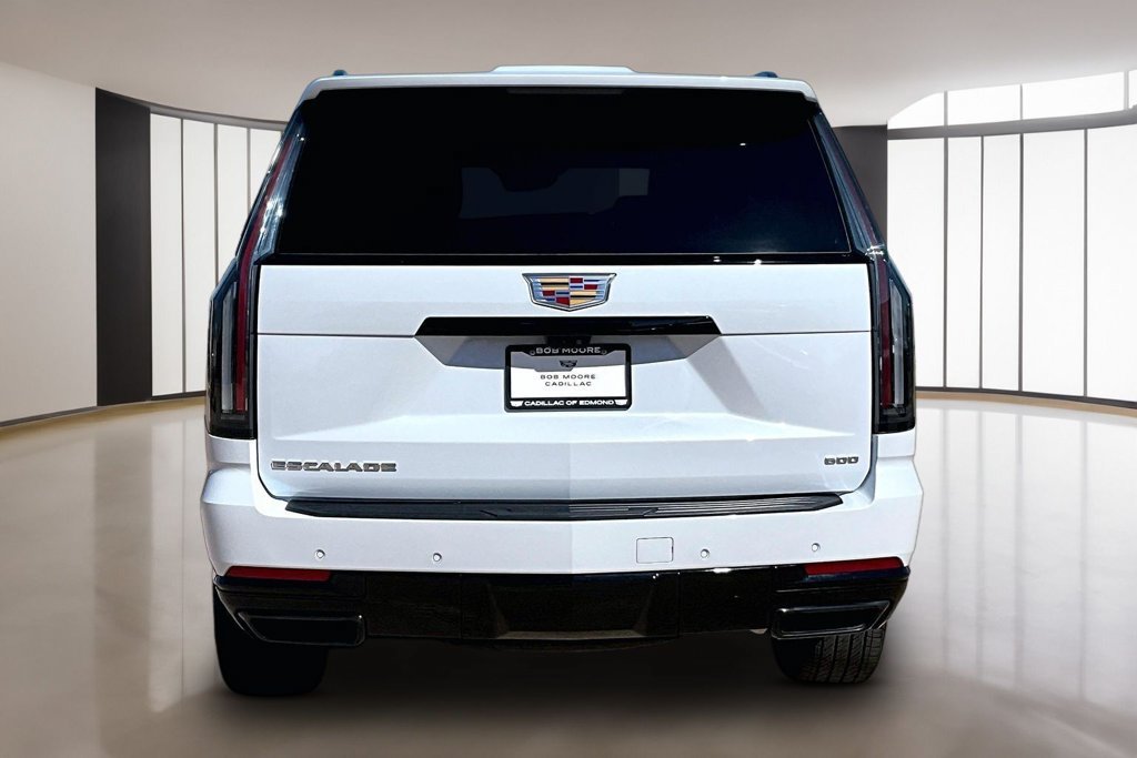 Used 2026 Cadillac Escalade Platinum Sport w/ LPO, Floor Liner Package AWD/4WD image 4