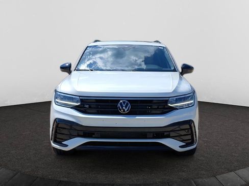 Used 2024 Volkswagen Tiguan SE R-Line w/ MDO Package, Three-Row FWD image 2