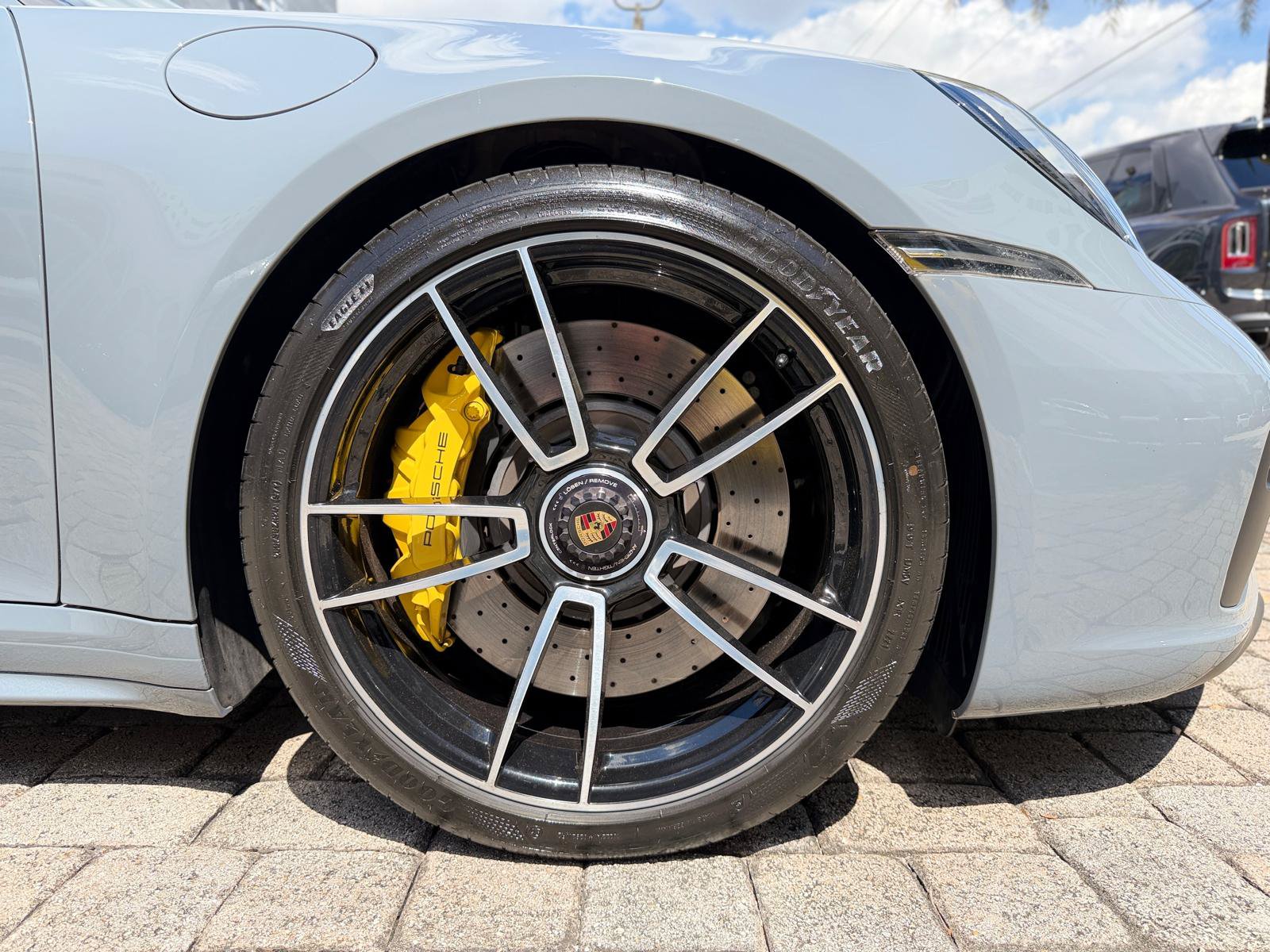 Used 2024 Porsche 911 Carrera GTS RWD image 26