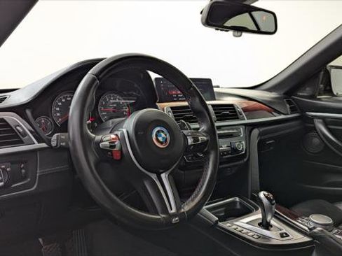 Used 2020 BMW M4 Convertible w/ Competition Package image 23