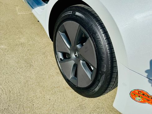 Used 2020 Tesla Model 3 RWD image 23