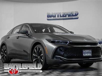 Used 2023 Toyota Crown Platinum