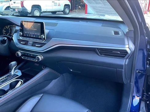 Certified 2024 Nissan Altima 2.5 SR image 17