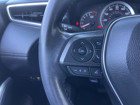 Used 2022 Toyota Corolla Cross LE image 35