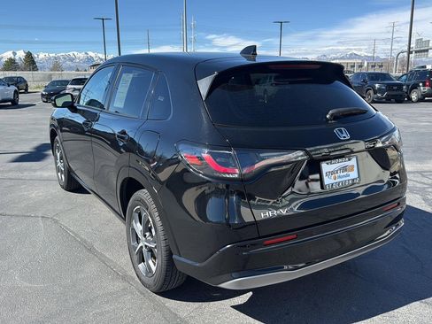 Certified 2025 Honda HR-V EX-L image 10