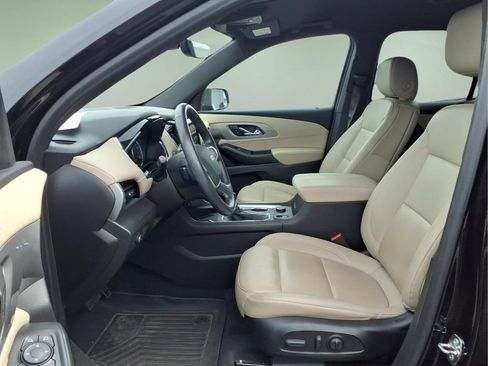 Used 2022 Chevrolet Traverse LT AWD/4WD image 4