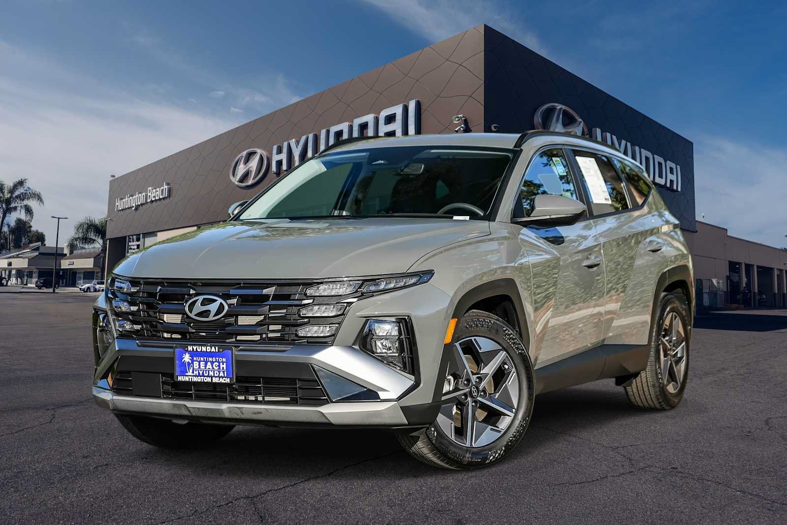 Certified 2025 Hyundai Tucson SEL FWD image 1