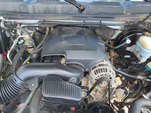 Used 2009 Chevrolet Silverado 1500 LT w/ Regional Value Package RWD image 46