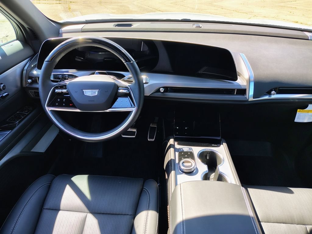 Used 2026 Cadillac Vistiq Sport w/ LPO, Floor Liner Package AWD/4WD image 41