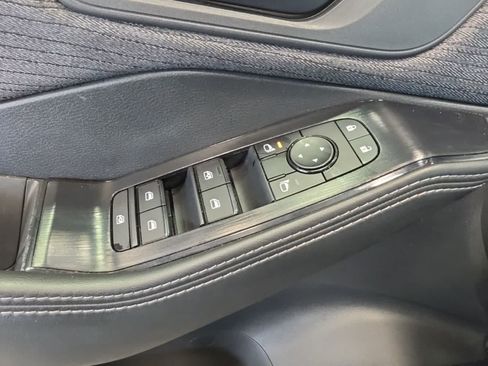 Used 2021 Nissan Rogue S AWD/4WD image 20
