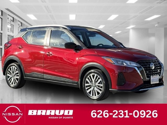 Used 2023 Nissan Kicks SV FWD image 1
