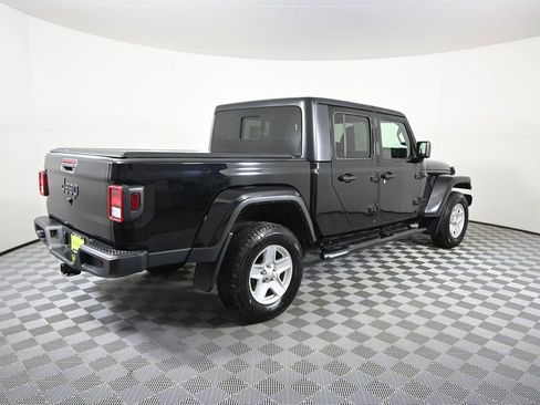 Used 2022 Jeep Gladiator Sport image 7